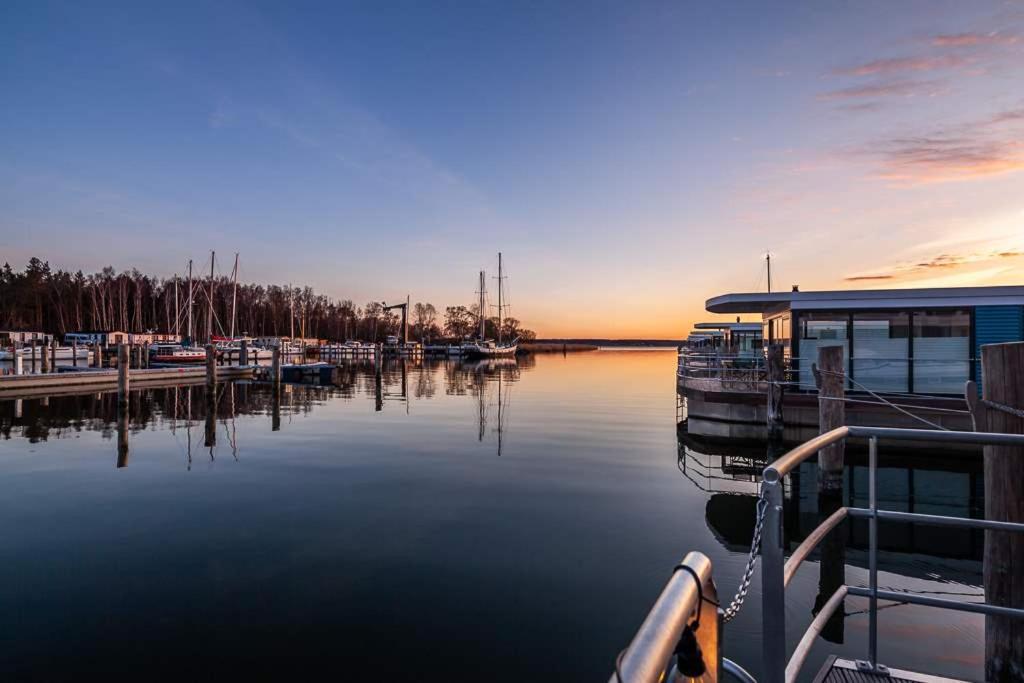 Floatinghouses Peenemuende Luaran gambar