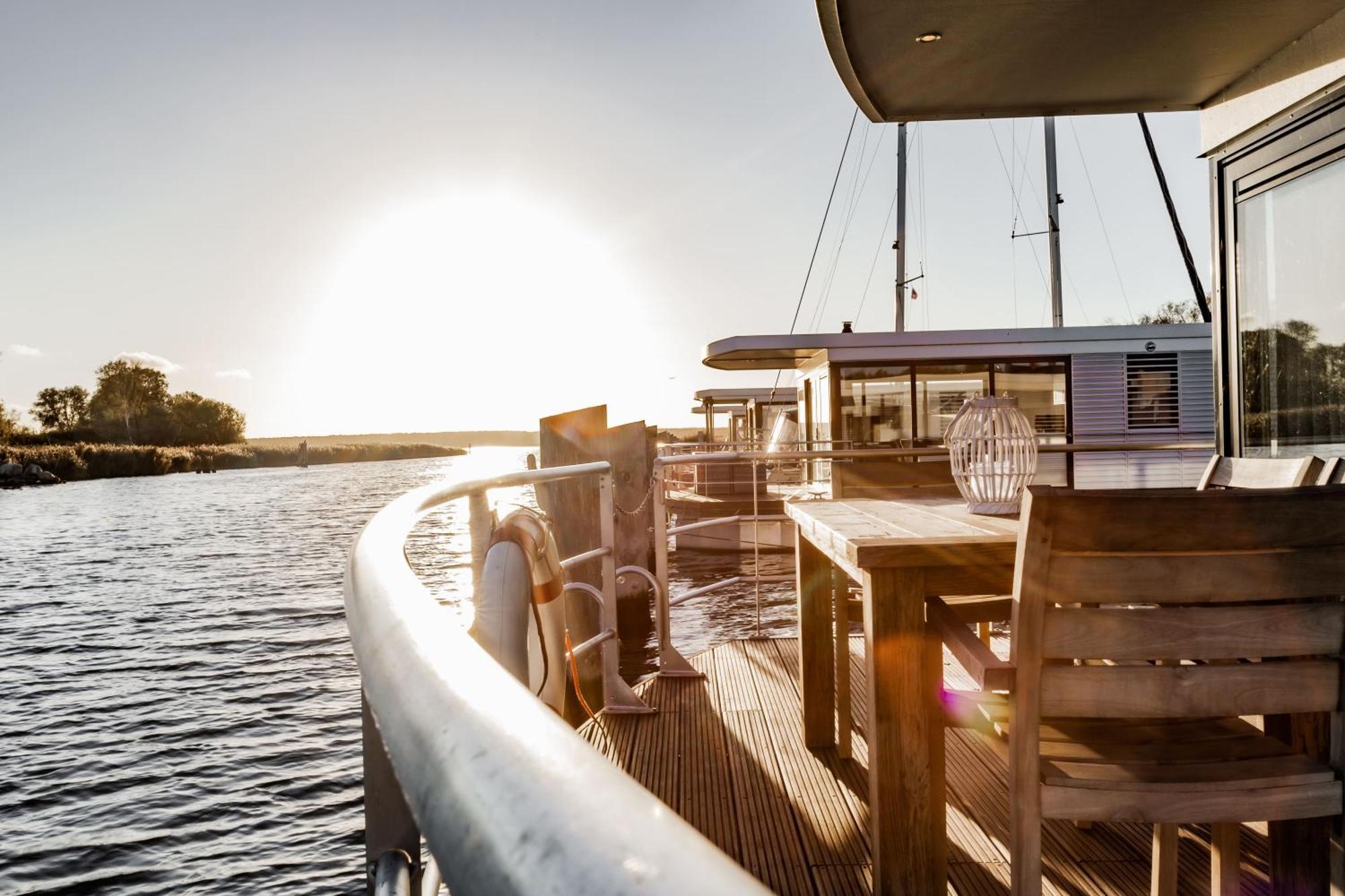 Floatinghouses Peenemuende Luaran gambar