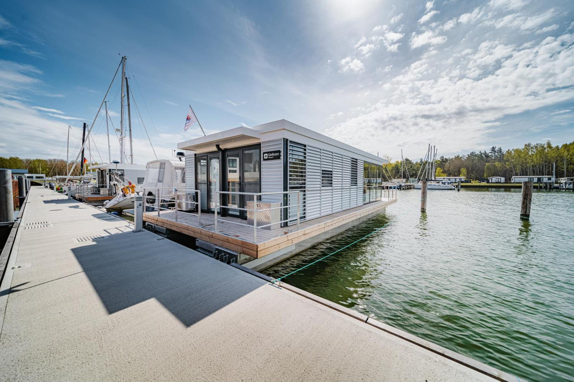 Floatinghouses Peenemuende Luaran gambar